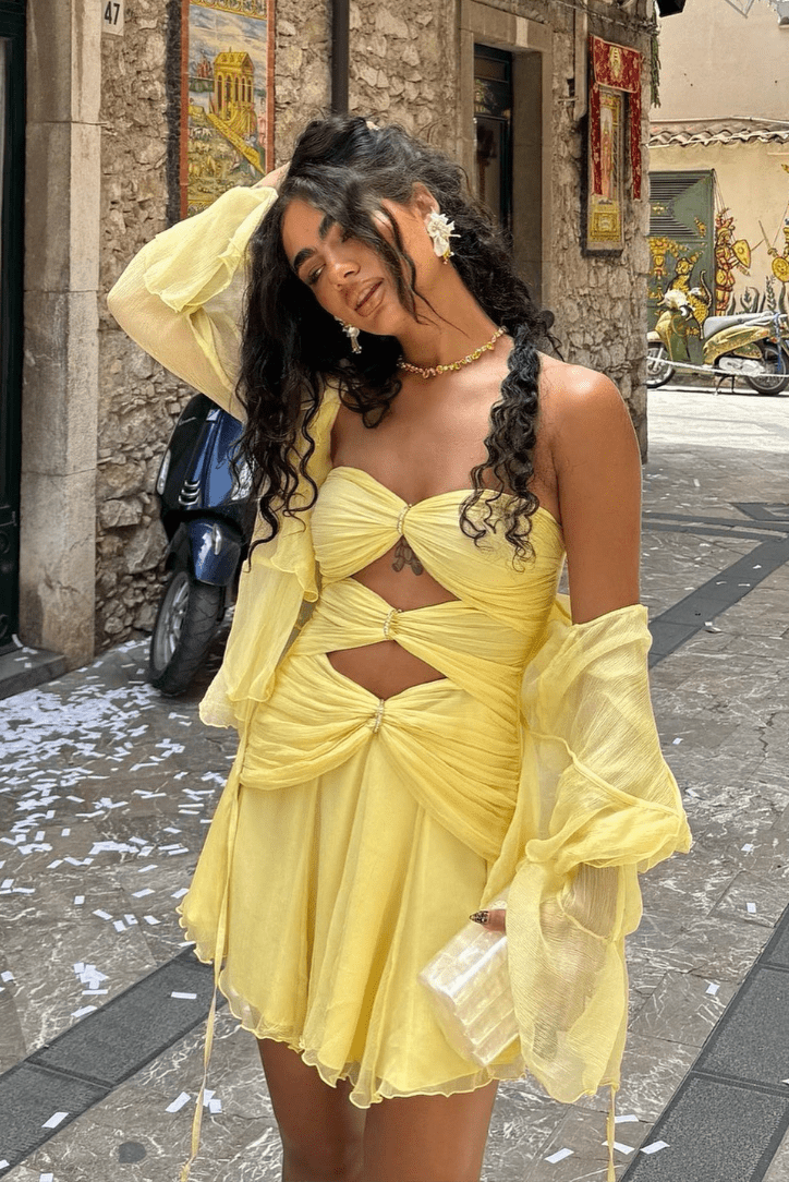 Nina Schulterfreies Minikleid mit Cut-outs