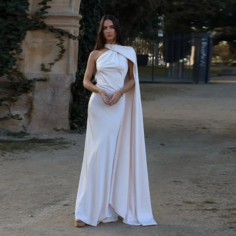 Noor Rückenfreies Satin-Neckholderkleid