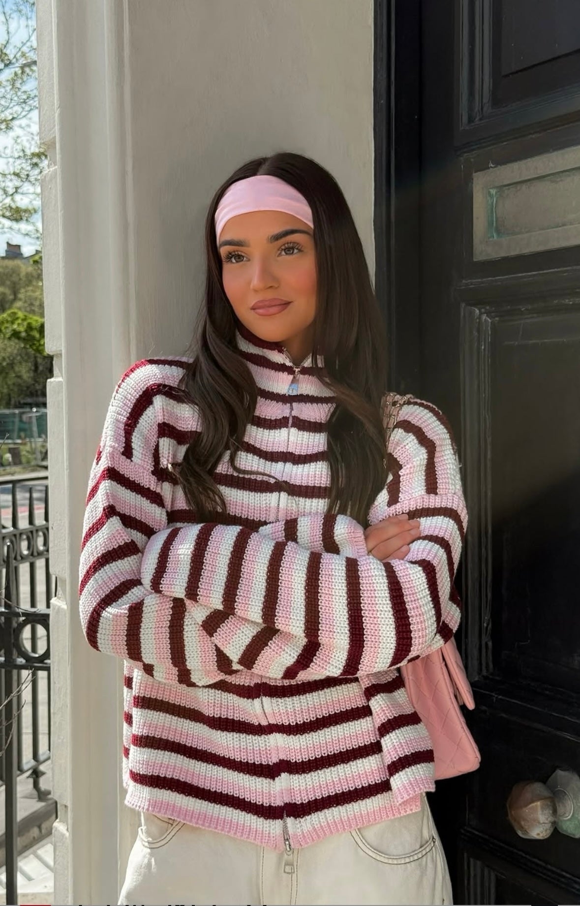 Nora Oversize-Strickpullover mit Streifen und Reißverschluss