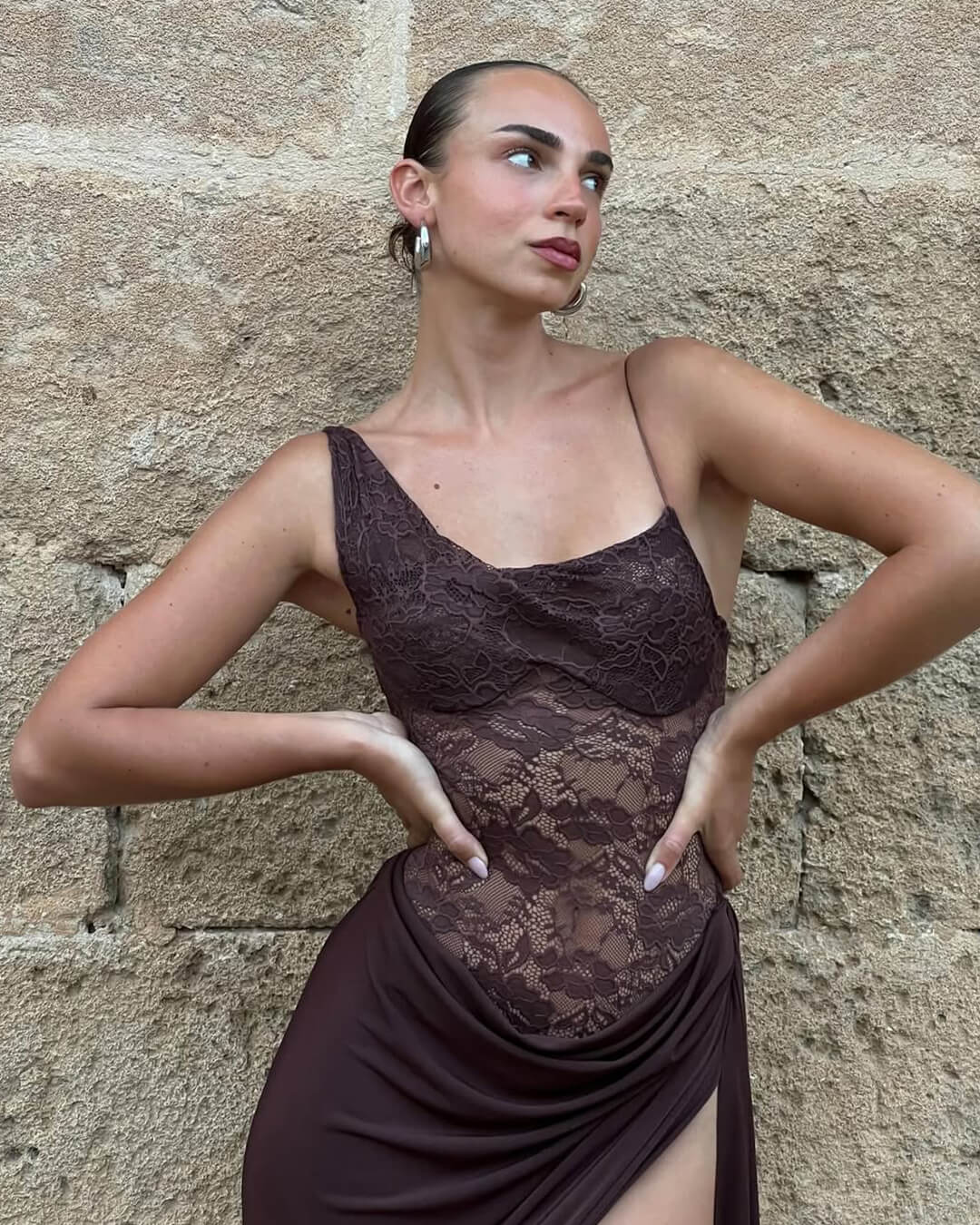 Olga One-Shoulder-Spitzen-Maxikleid