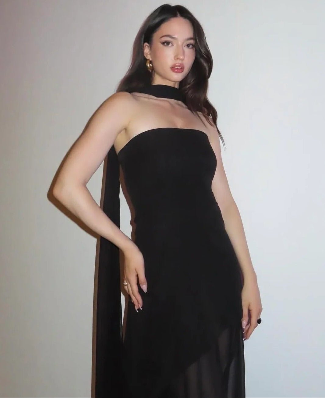 Asymmetrisches transparentes Maxikleid „Ophelia“