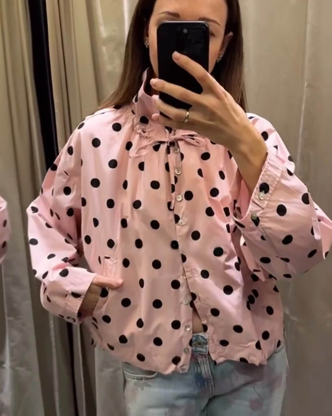 Patricia Jacke mit Polka-Dots und Stehkragen