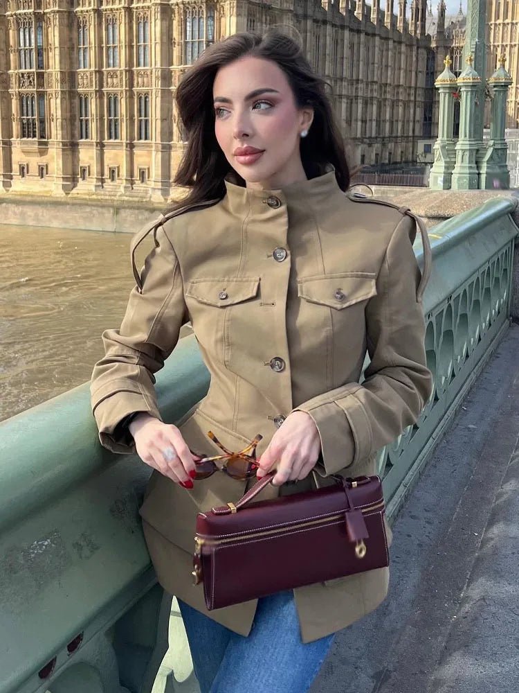 Petunia taillierte Jacke mit Stehkragen