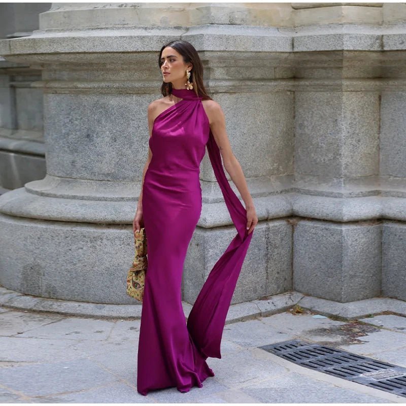 Raisa rückenfreies Abendkleid aus Satin mit Schleifenband