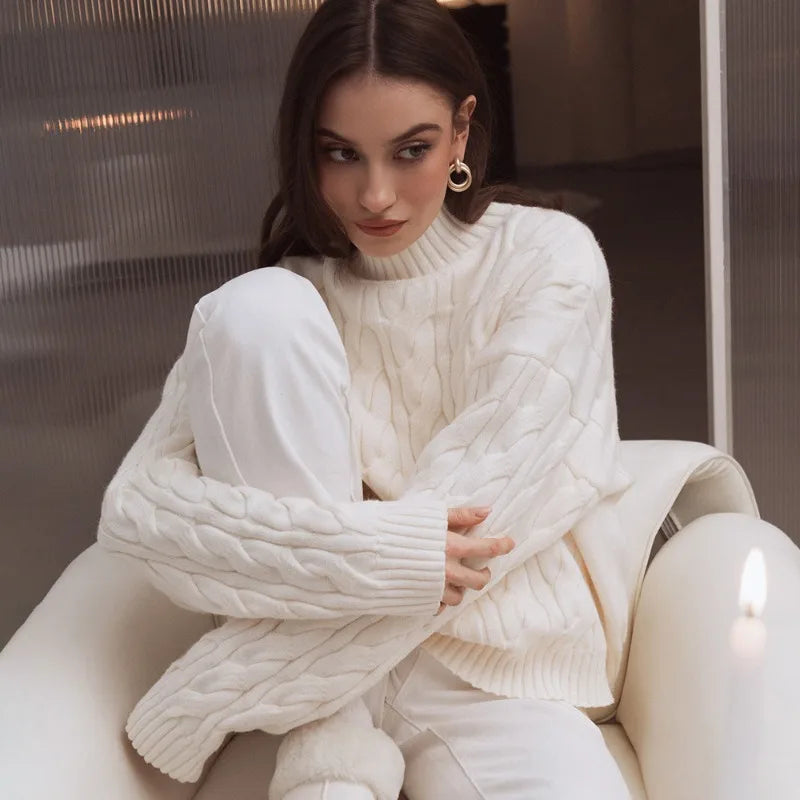 Freja Zopfstrickpullover mit Stehkragen