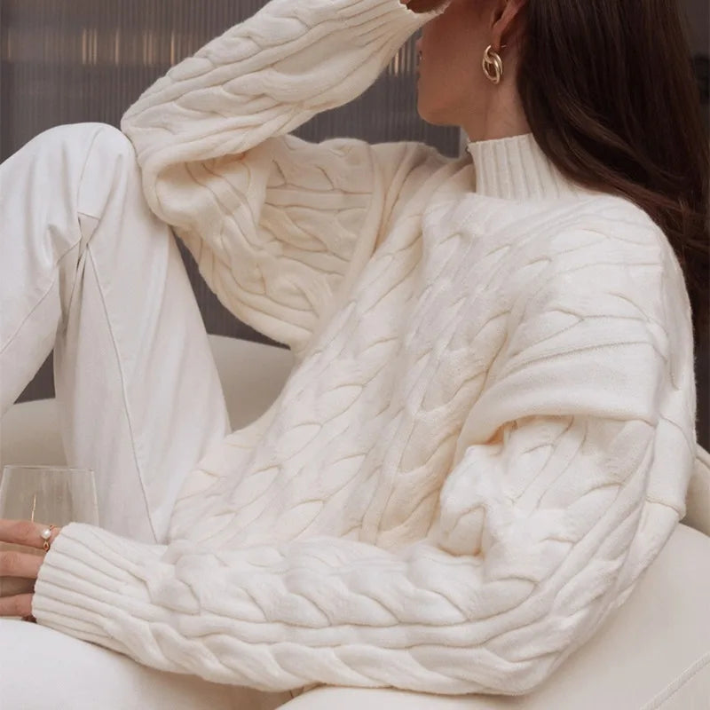 Freja Zopfstrickpullover mit Stehkragen