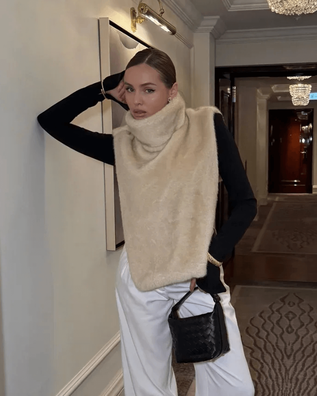 Rina Kunstpelzweste mit Rollkragen