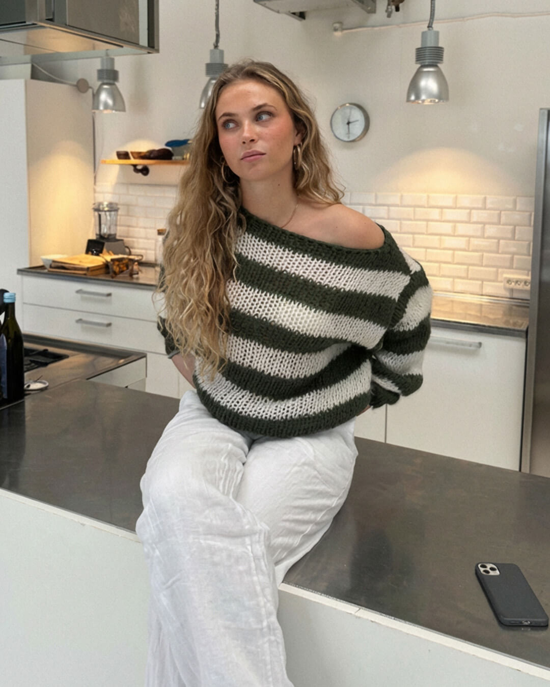 Rose Gestreifter Oversize-Pullover