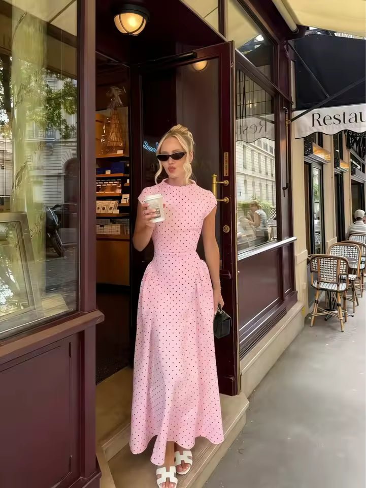 Ruby ausgestelltes Maxikleid mit kurzen Ärmeln