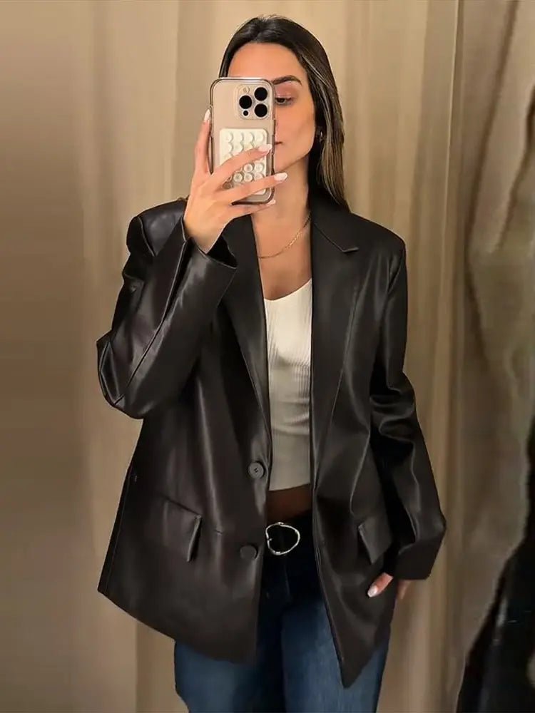 Ryza Blazer aus veganem Leder