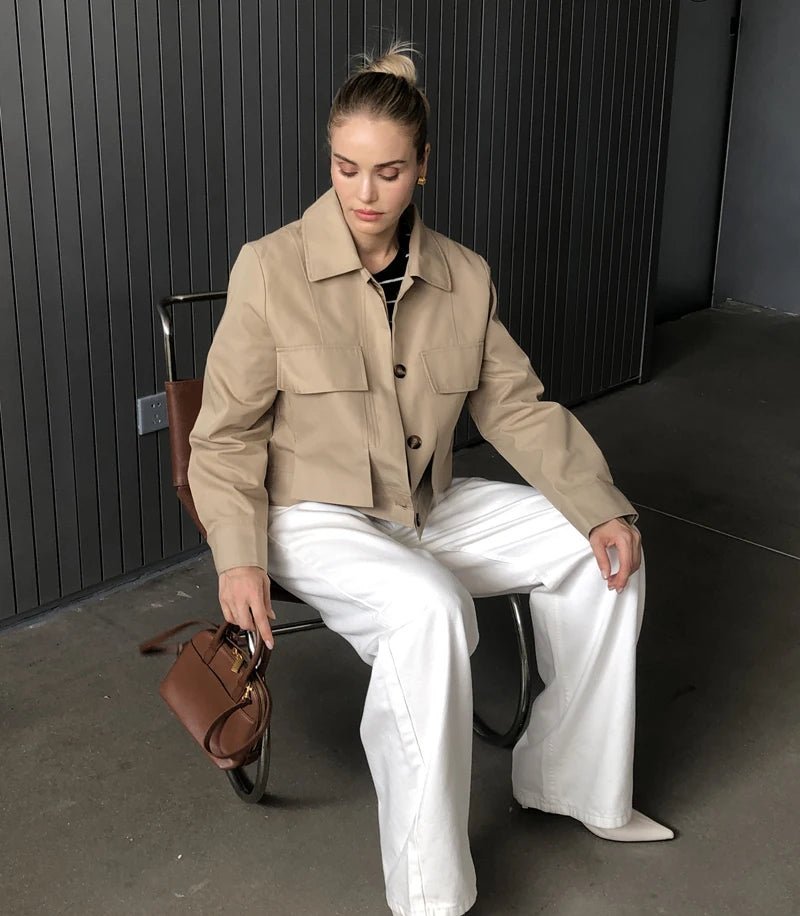 Sandra Kurze Jacke mit Pattentaschen