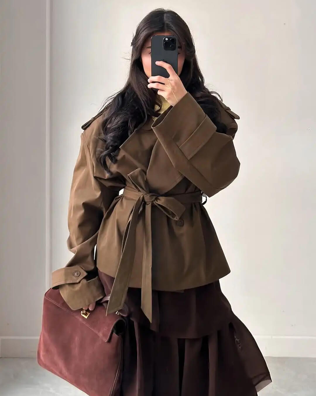 Sandy kurzer Trenchcoat mit Schnürung