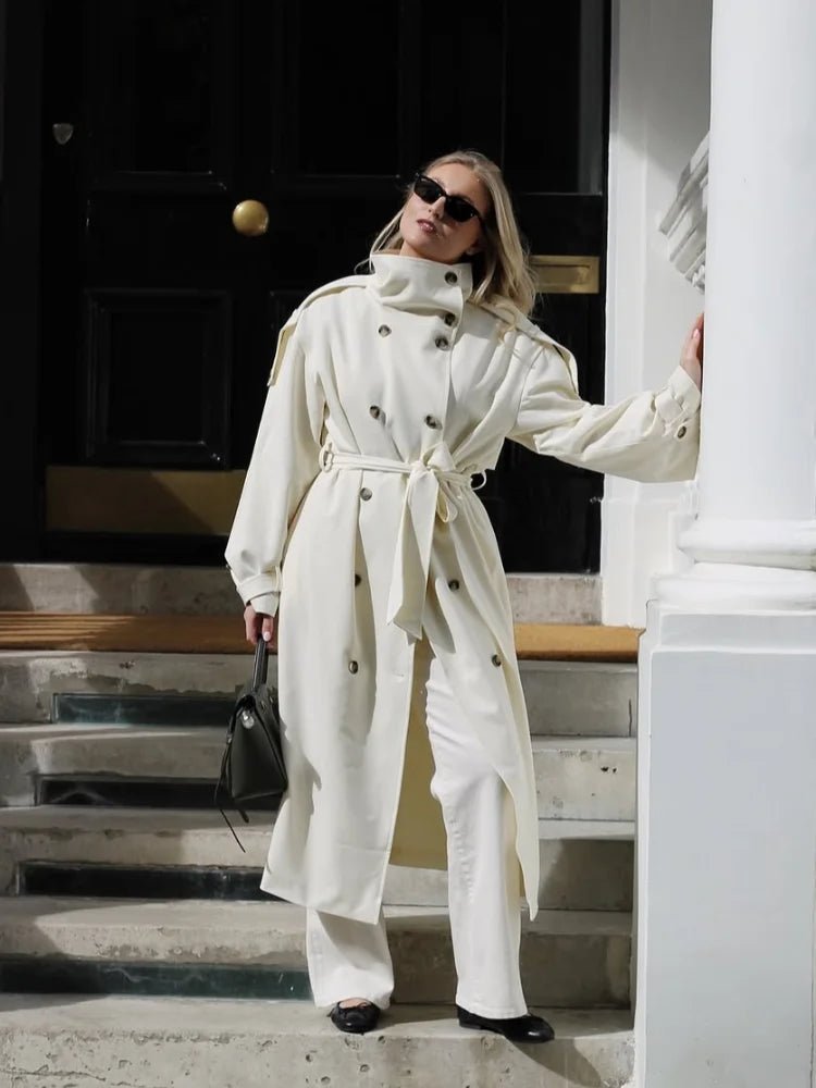 Trenchcoat Sarah mit hohem Kragen und Gürtel