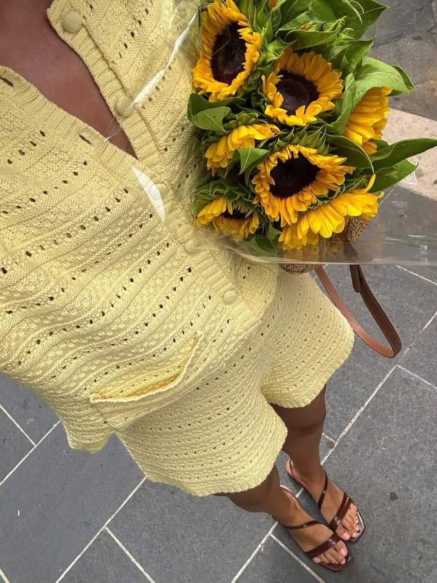 Sasha einfarbiges Strick-Set aus Cardigan und Shorts