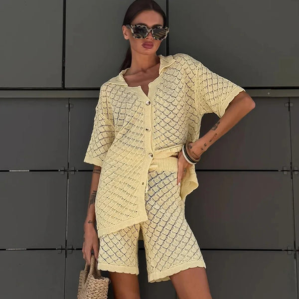 Selene Strickset aus Cardigan und Shorts