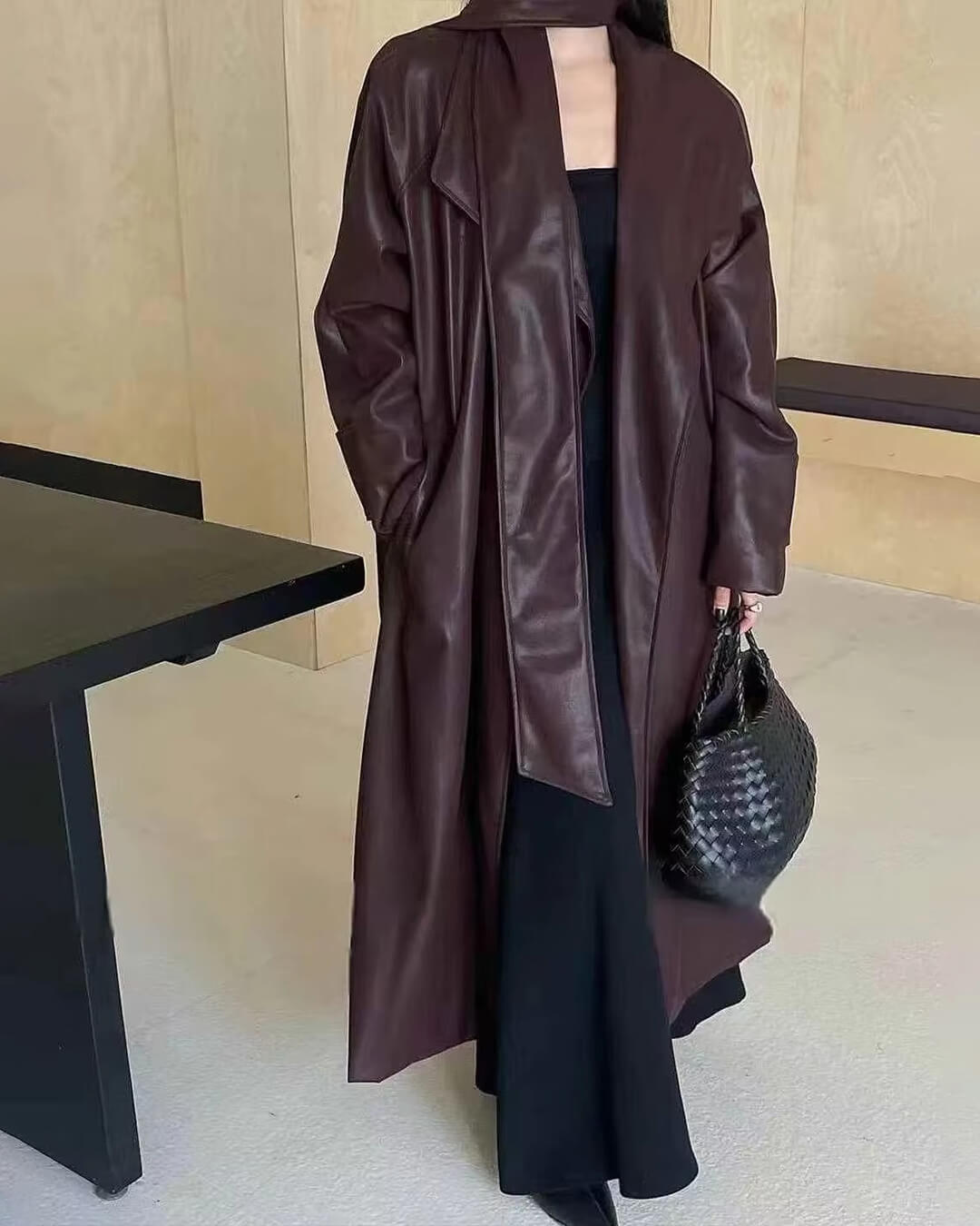 Shiela Langer Trenchcoat aus Kunstleder