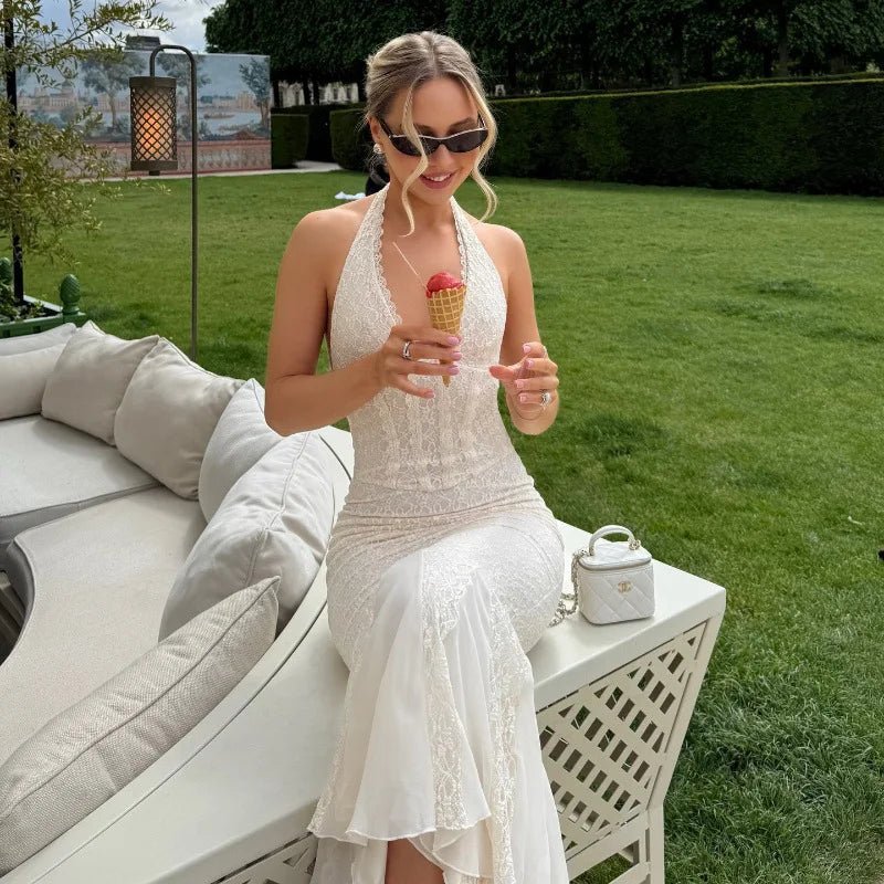 Sienna Spitzen-Maxikleid mit Neckholder-Ausschnitt