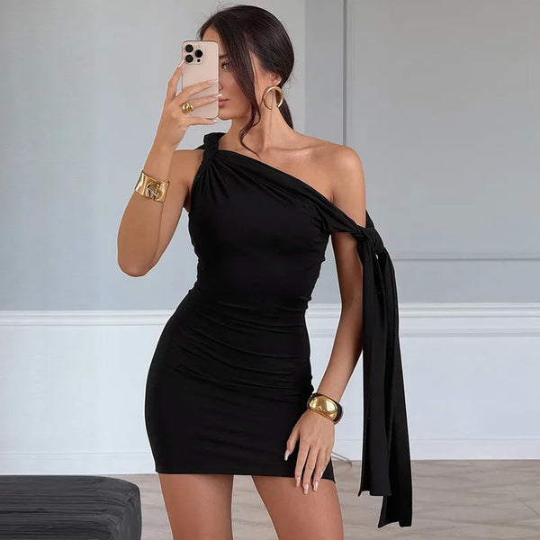 Ärmelloses tailliertes Minikleid