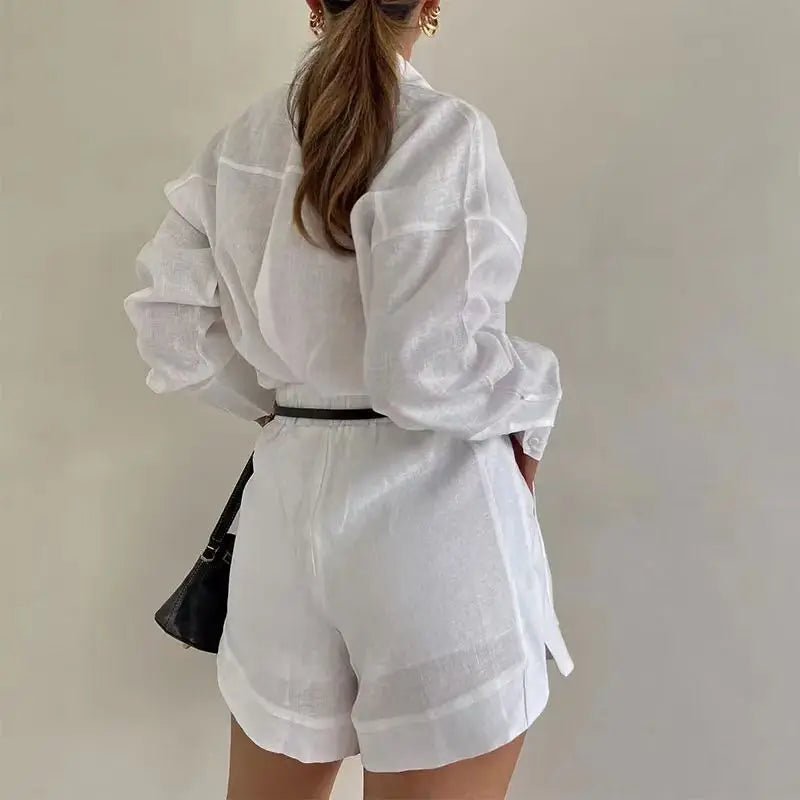 Solenn Leinen-Set mit Langarmshirt und High-Waist-Shorts