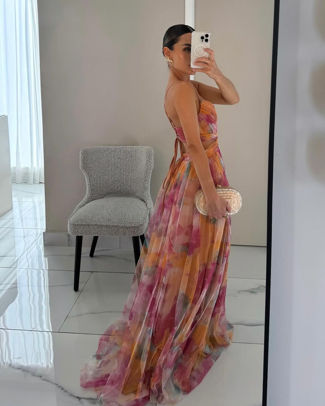 Stella Geblümtes Maxikleid mit V-Ausschnitt