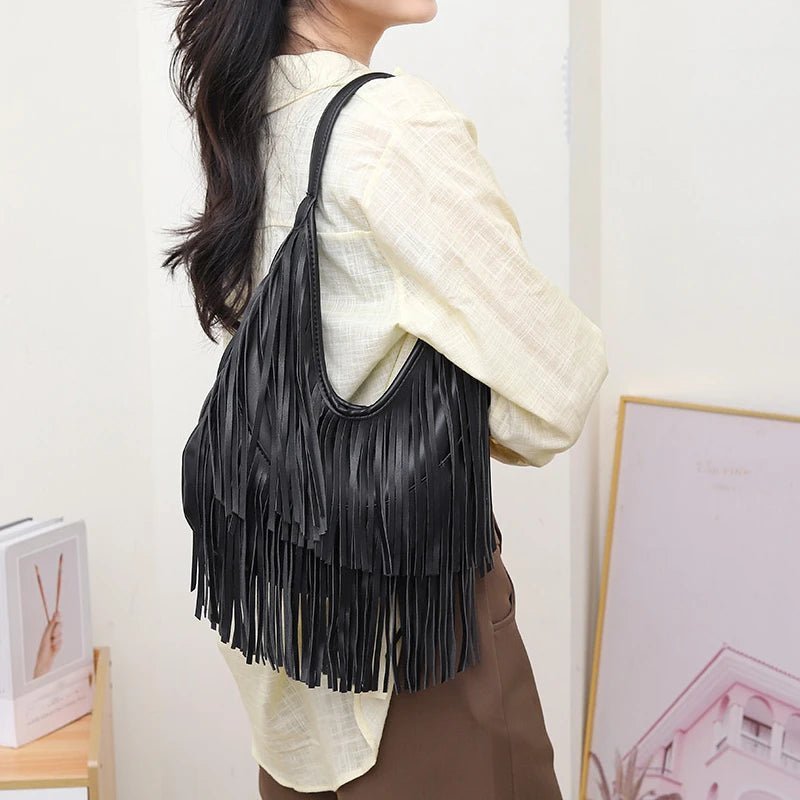 Tatiana Hobo-Tasche mit Fransen