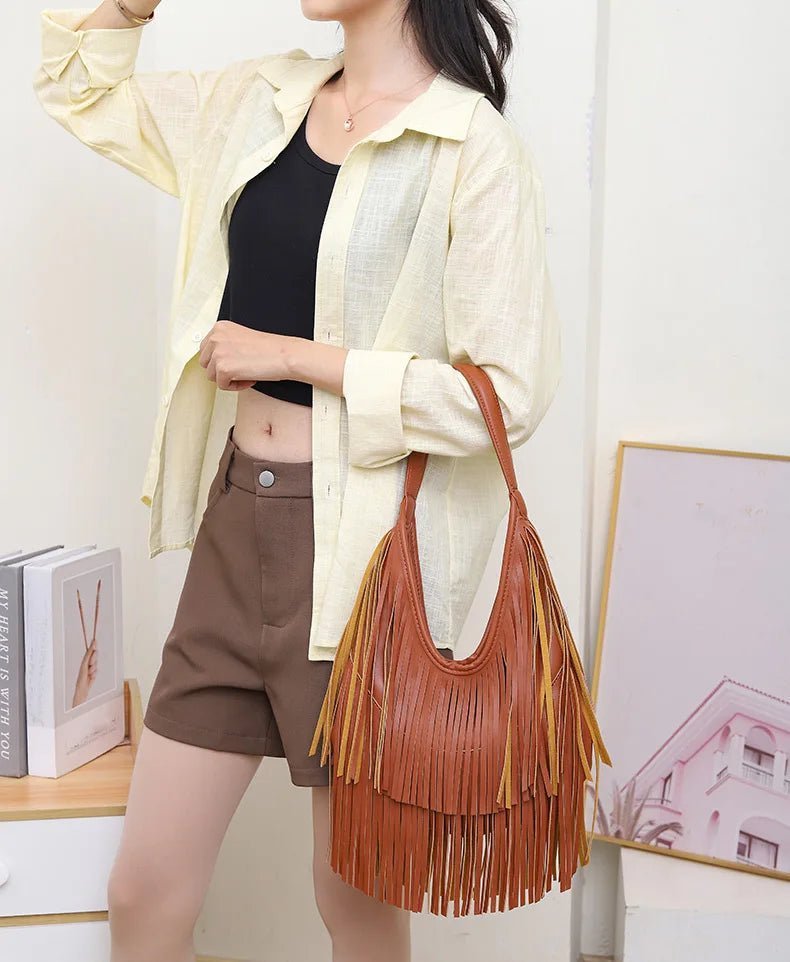 Tatiana Hobo-Tasche mit Fransen