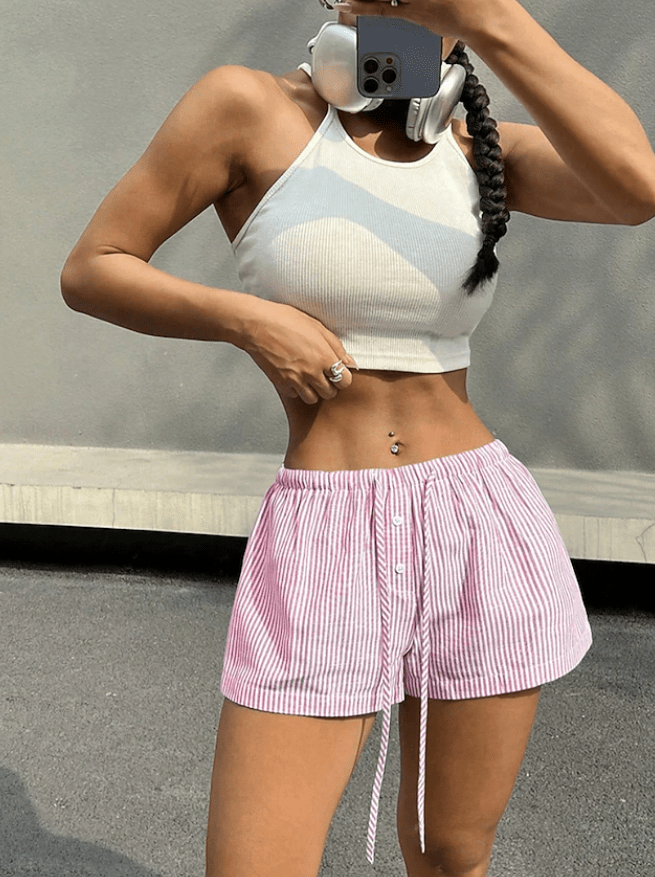 Tirzah Gestreifte Shorts mit niedrigem Bund und Gummizug