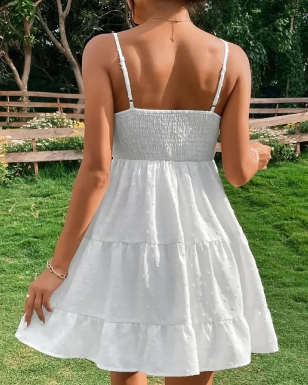 Tracy Mini-Kleid mit gestuften Rüschen und Spaghettiträgern