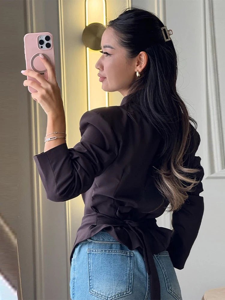 Tricia taillierter Blazer mit betonten Schultern