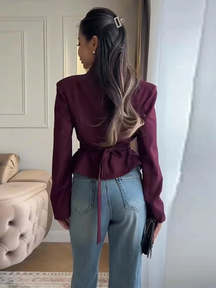 Tricia taillierter Blazer mit betonten Schultern
