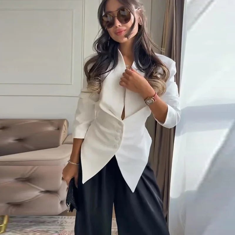 Tricia taillierter Blazer mit betonten Schultern