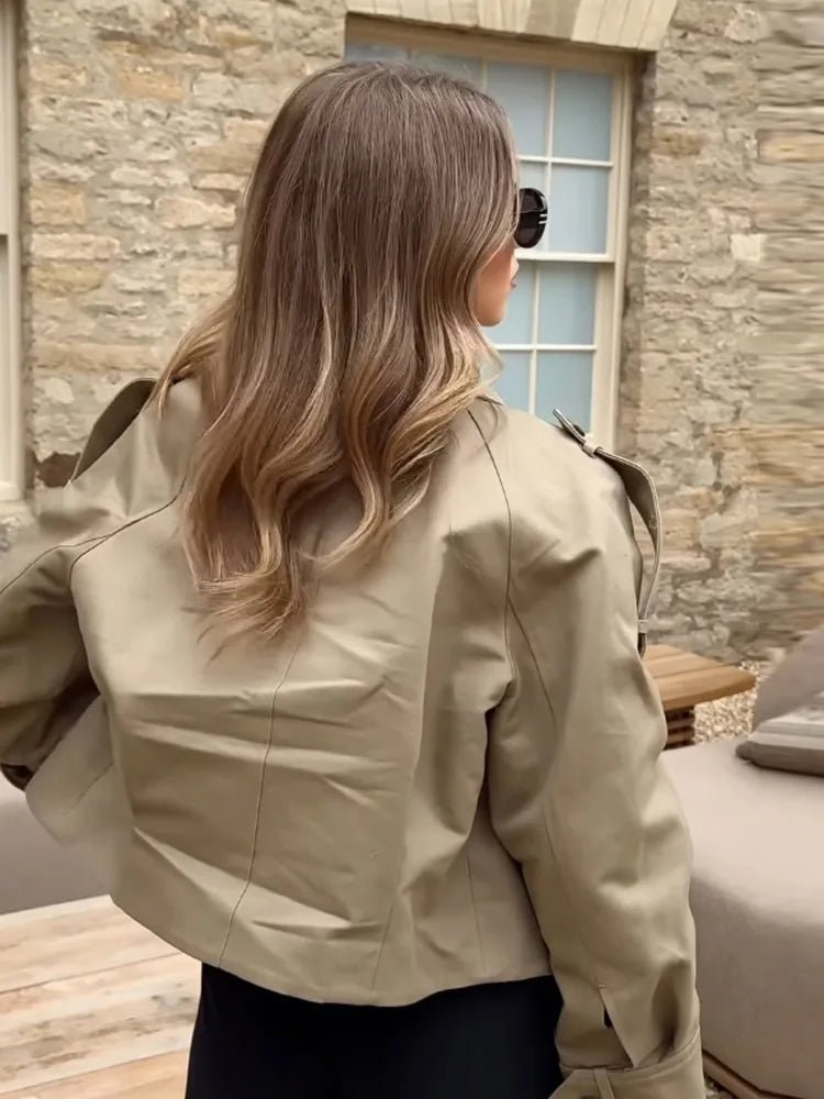 Valeria Kurze Jacke mit Taschen