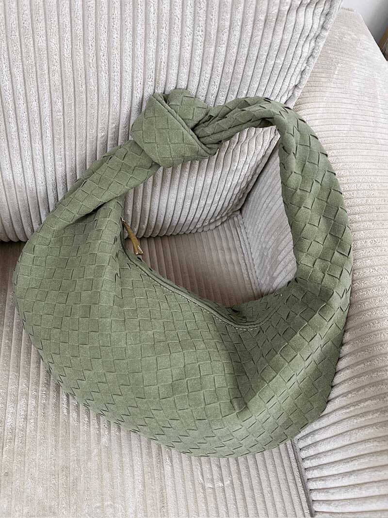 Gewebte mittelgroße Wildledertasche