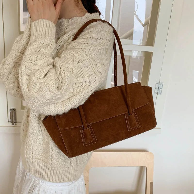 Ronja Vintage Faux Suede Shoulder Bag in brown – styled look