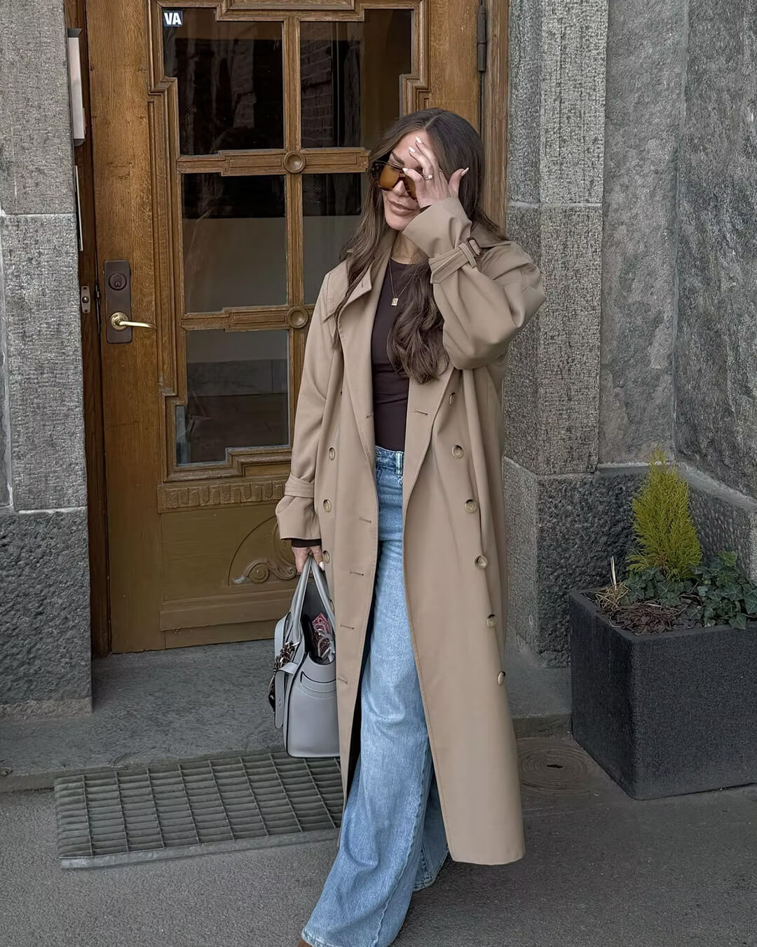 Vera Double-Breasted Trench Coat in beige – styled look
